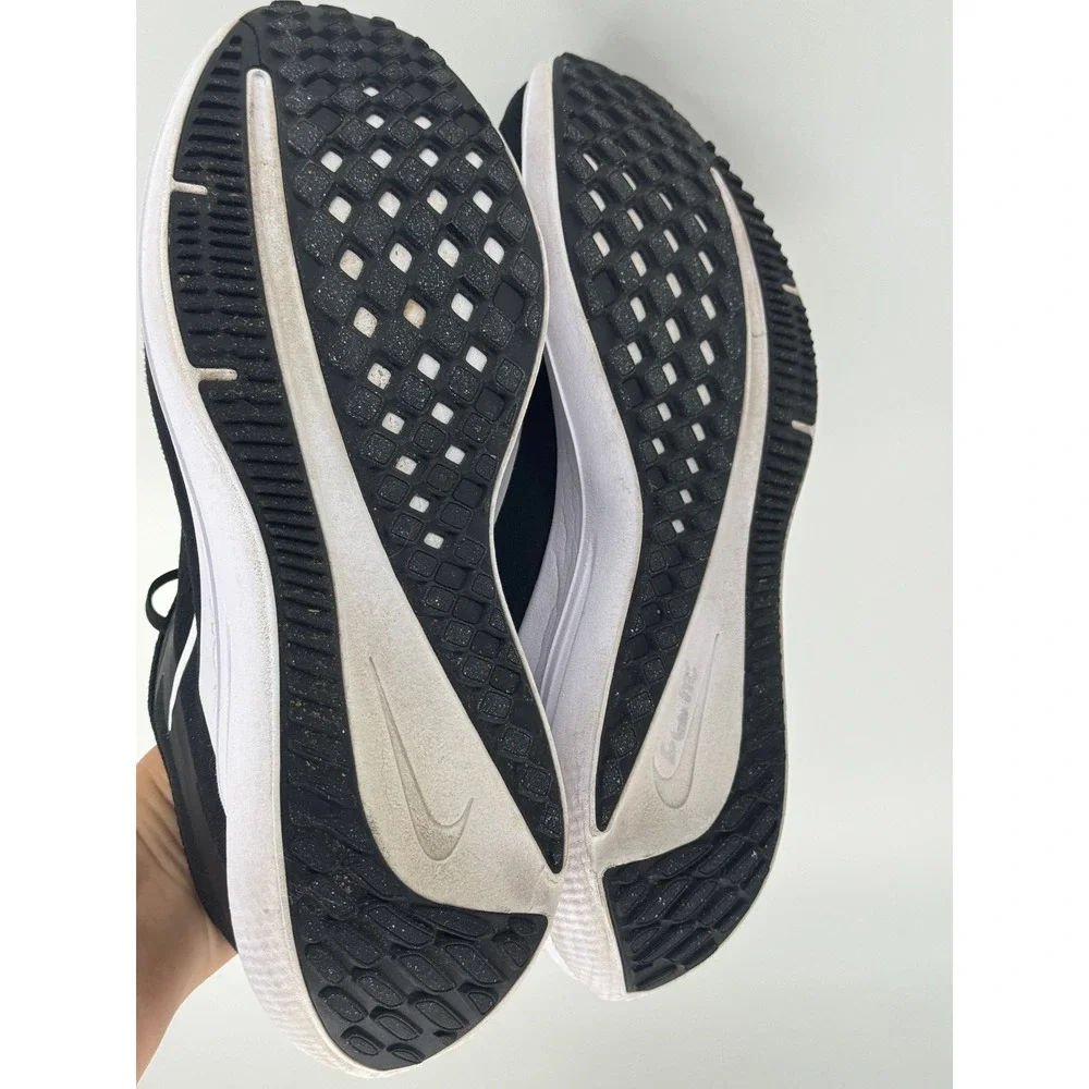 Nike Winflo 10 Running Shoes Mens 10.5 Black White DV4022-003